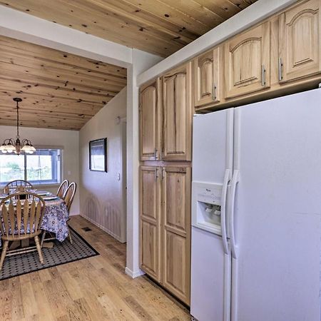 Rustic Bullhead City Retreat With Porch And Views エクステリア 写真