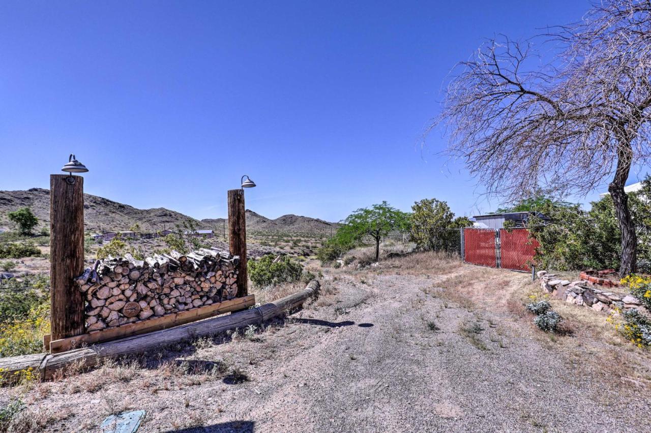 Rustic Bullhead City Retreat With Porch And Views エクステリア 写真