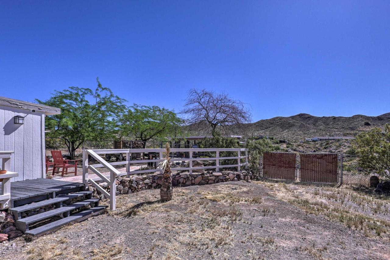 Rustic Bullhead City Retreat With Porch And Views エクステリア 写真